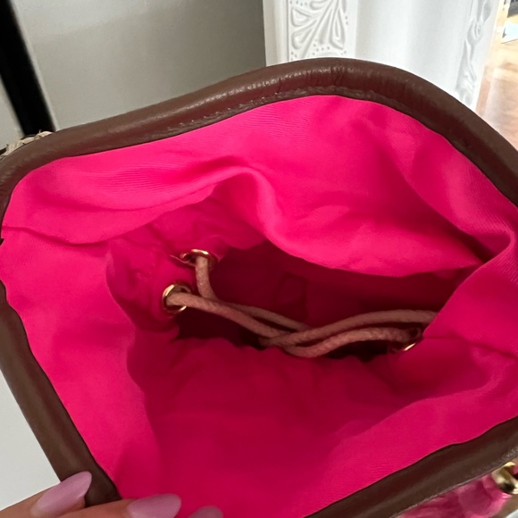 Juicy Couture Devon Palm Springs gold and pink draw string crossbody purse bag - Picture 6 of 8